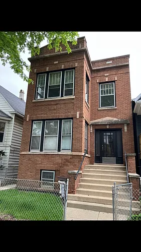 4241 N Albany Ave Photo 1