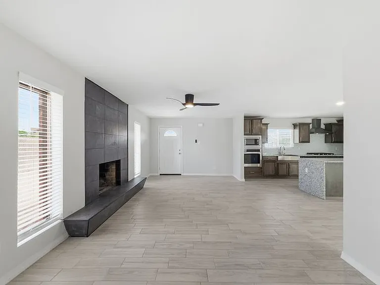 565 Gallagher St — Photo 16
