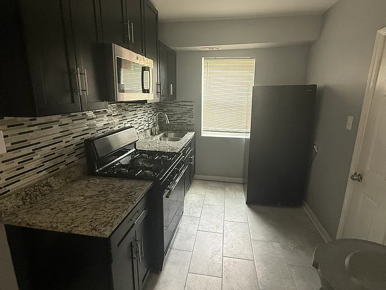 8418 S Drexel Ave #2 — Photo 7