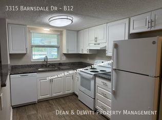 3315 Barnsdale Dr #B12, Largo, FL 33771