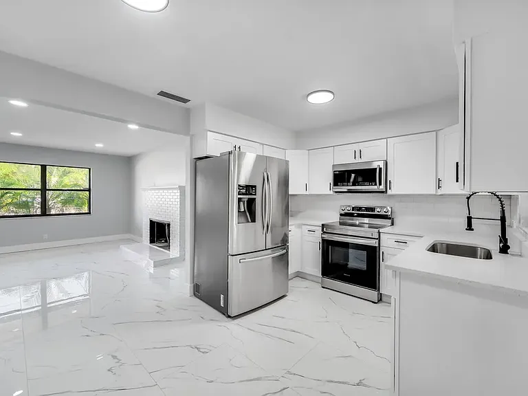 512 Donna Dr — Photo 4