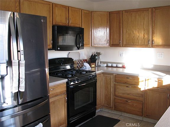 5th image of 24290 Joshua Ave