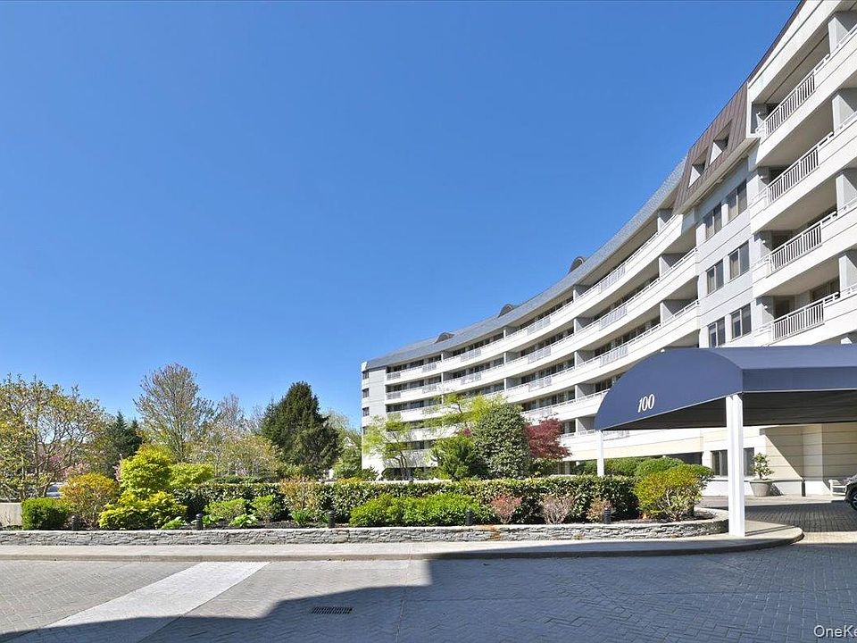 1st image of 100 Harborview Drive #555