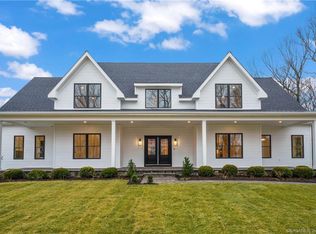 66 Northrop Rd, Woodbridge, CT 06525