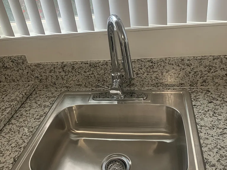 Sunset Ridge Apartments — Photo 13