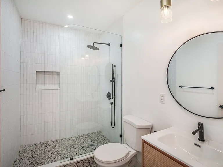 2045 Christian St #3 — Photo 7