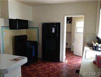 4th image of 9422 La Salle Ave