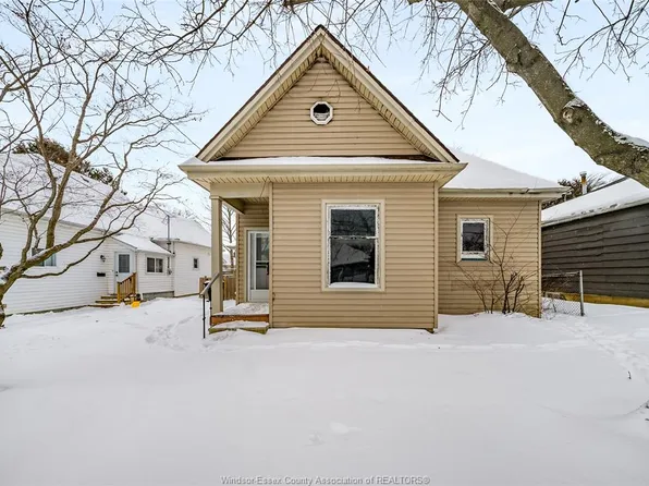 158 West St, Chatham Kent, ON N7M 2R8