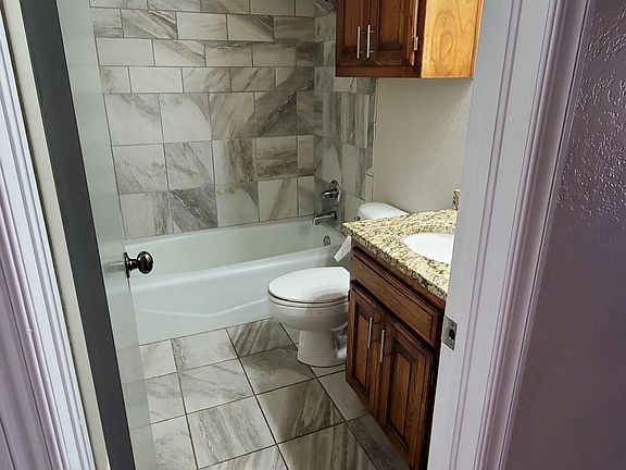5th image of 13136 Marsh Ln