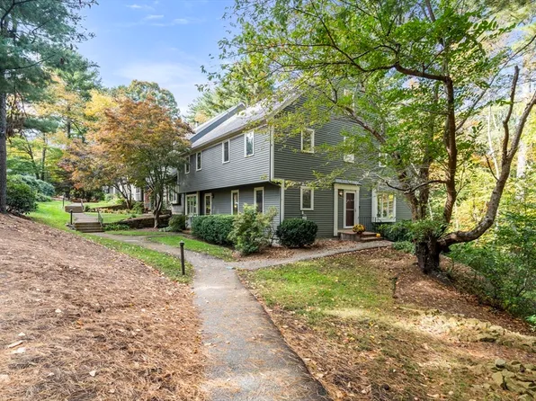 1 Deer Path APT 7, Maynard, MA 01754