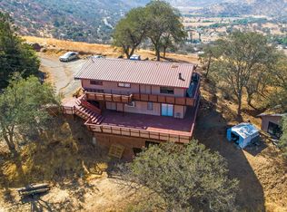 40613 Crystal Dr, Three Rivers, CA 93271