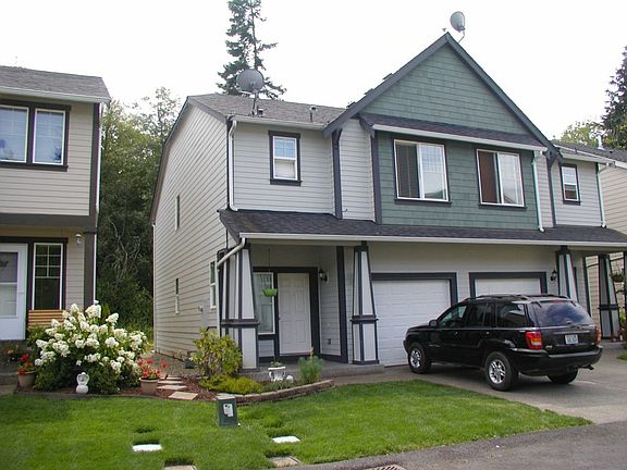 2nd image of 376 NE Miramar Cir