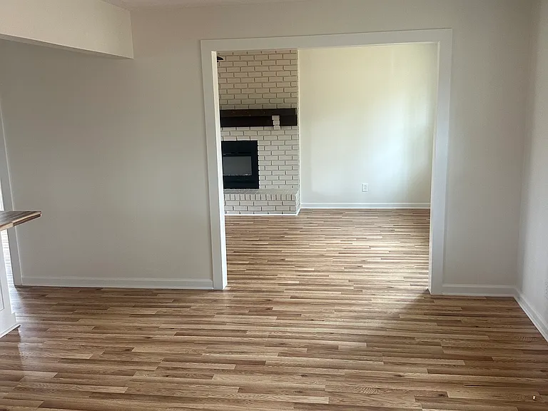200 Stockwood Dr — Photo 14