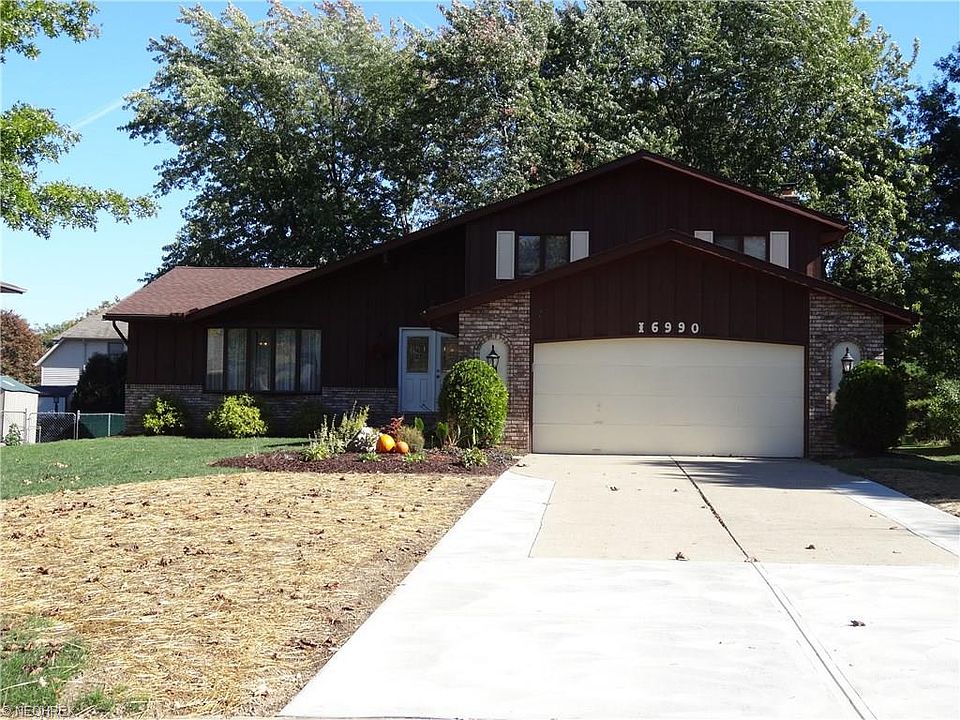 1st image of 16990 Deer Path Dr