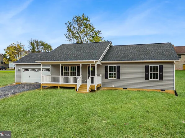 230 E Hughes St, Woodstock, VA 22664