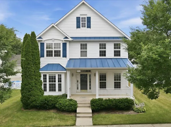 341 Bullskin St, Charles Town, WV 25414