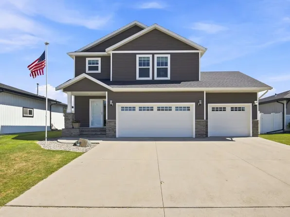 3029 2nd St E, West Fargo, ND 58078