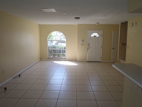 4th image of 1605 Sanibel Dr