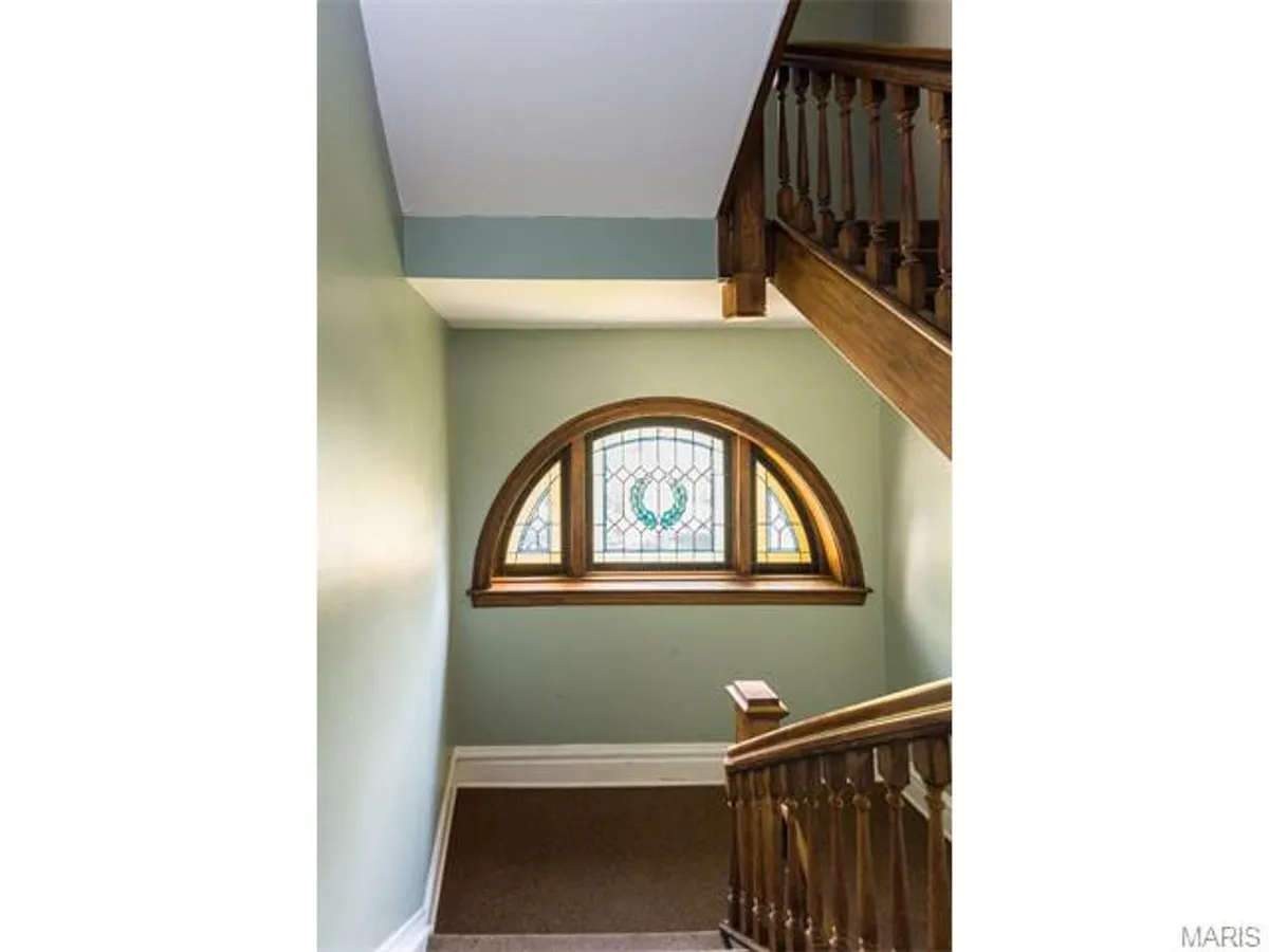 Building Photo - 6023 Waterman Blvd #1W