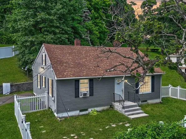 16 Clove Road, Salisbury Mills, NY 12577