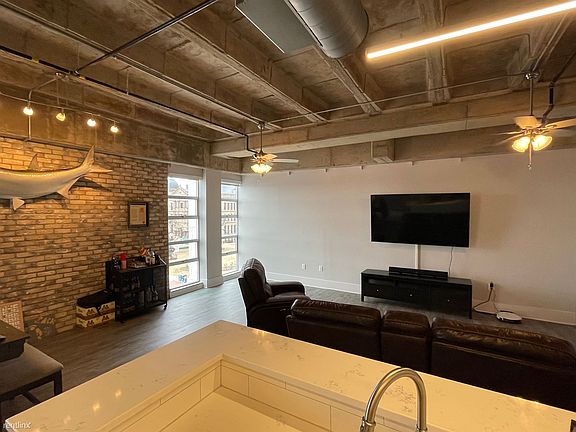 Apt 505 LR1