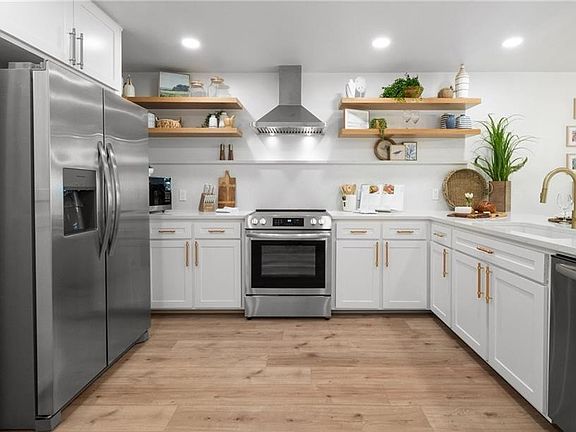4th image of 15317 Bonasse Ct APT 1606