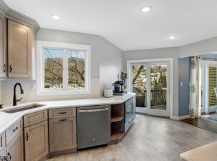 8 Franklin Ct, Bernardsville, NJ 07924