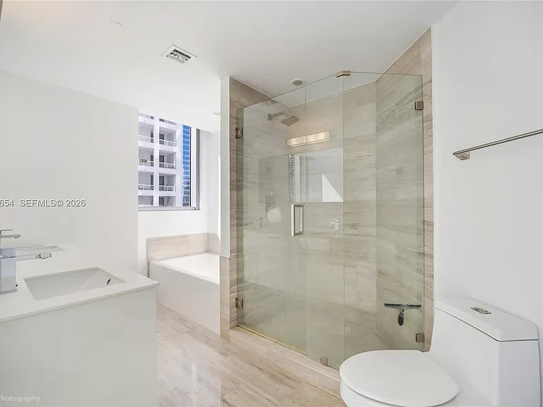 1300 Brickell Bay Dr #1803 — Photo 9