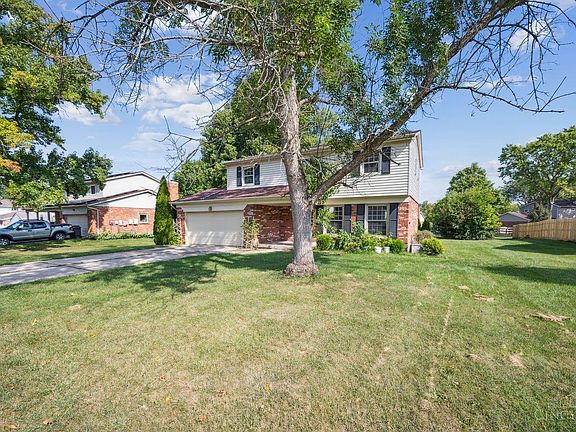 3rd image of 2104 Edinburg Ln