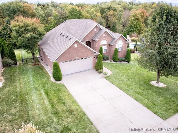 4008 Crestwood Drive, Floyds Knobs, IN 47119