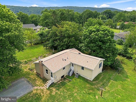 2nd image of 852 McDonald Rd