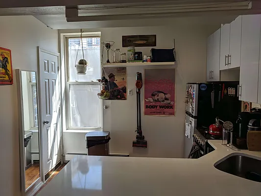 Rented by City Vista Inc | media 8