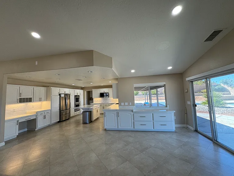 12552 Overlook Rd — Photo 9