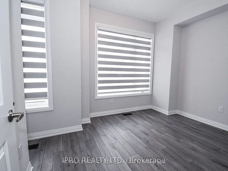 585 Colborne St E #404 — Photo 15