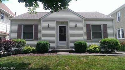 1st image of 413 Hayes Ave