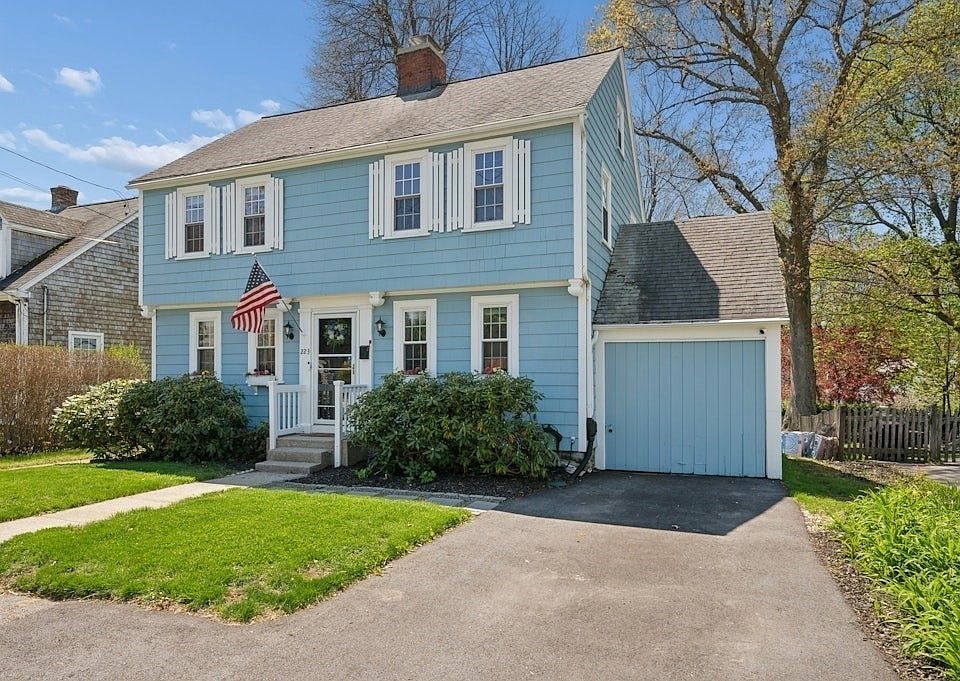 1st image of 223 Beverly Rd