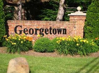 1402 Yorktowne Dr, Lawrence, PA