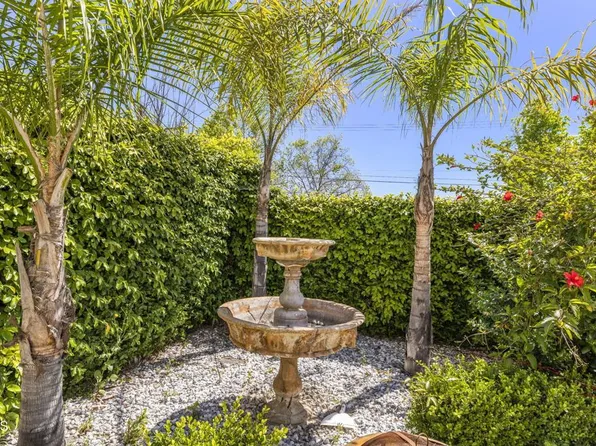 380 Roosevelt Ave, Ventura, CA 93003