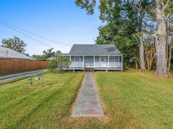 821 N Claiborne St, Sulphur, LA 70663