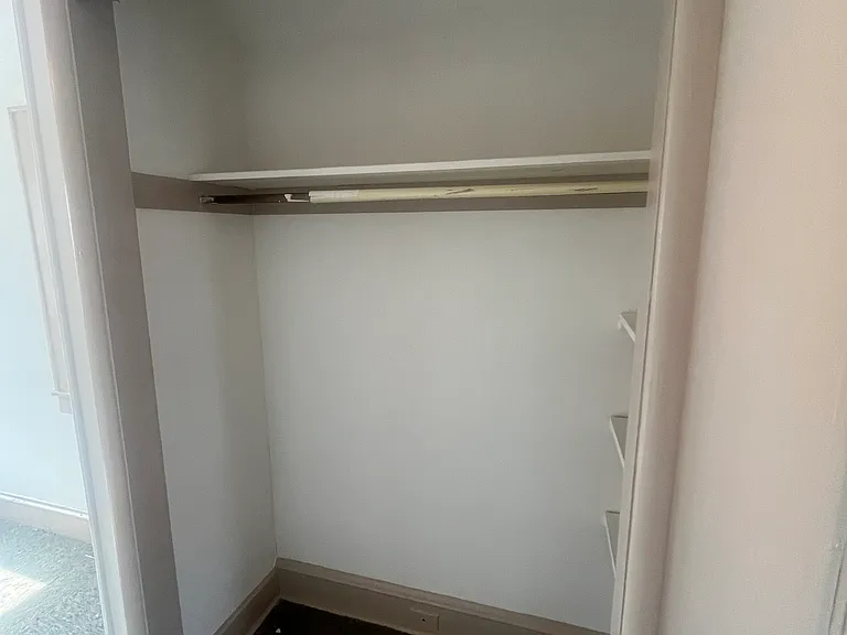 281 S Franklin St #8 — Photo 9