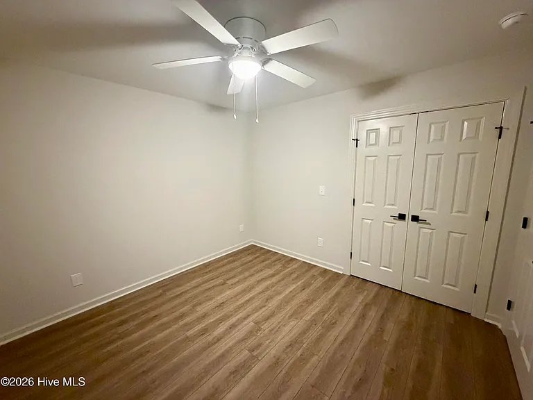 6735 Hill St — Photo 34