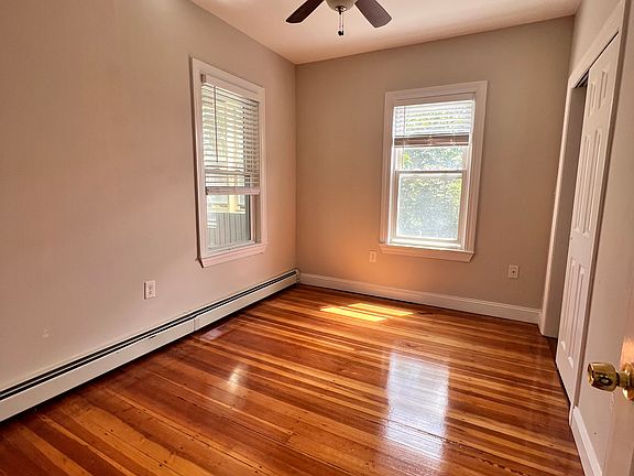 5th image of 262 Shirley St #3