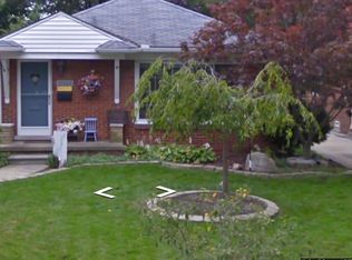 21224 Norwood Dr, Harper Woods, MI