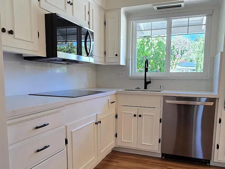 2 Rae Ct — Photo 8