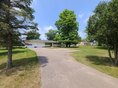 250 Bogie Lake Rd, White Lake, MI, 48383