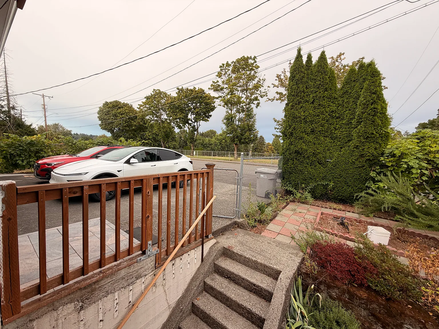 3 bed, 1200 sqft, $2,500 — Photo 3