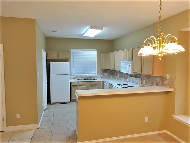 1321 Marken Ct — Photo 2