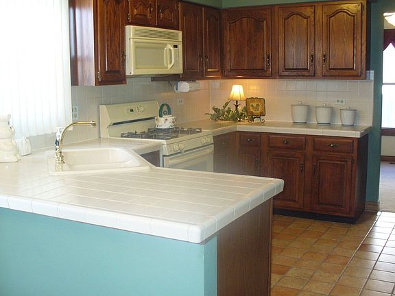 Bright Open Kitchen