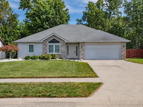 1312 Elm St, Auburn, IN 46706