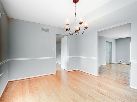 5th image of 146 Coopers Dr